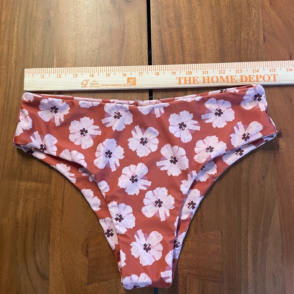 Lokai Floral Swimwear Bottom Medium New (NWOT)